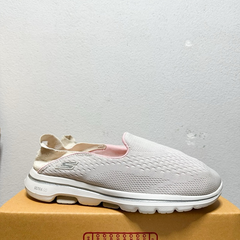 Skechers slip on 38/25 มือสอง