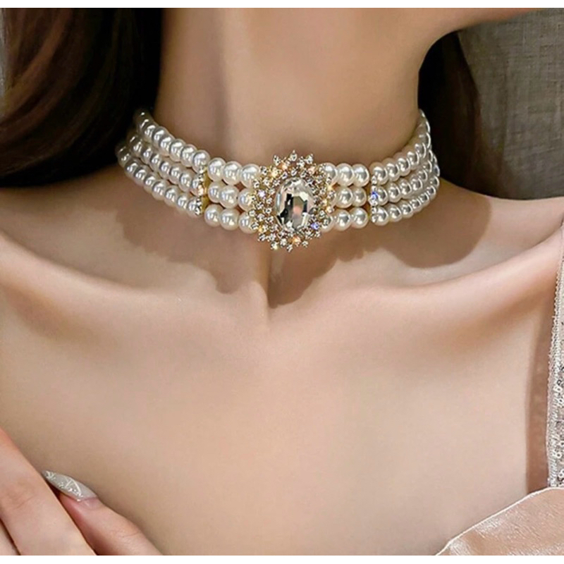 สร้อยมุก 3 สาย จี้เพชรสีขาว สวยงามอลังการ พร้อมส่ง