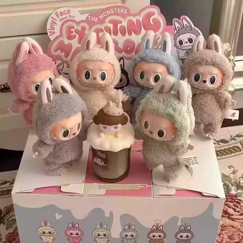 ของแท้ 100% POP Mart LABUBU THE MONSTERS Heart Macaron Vinyl Face Blind Box