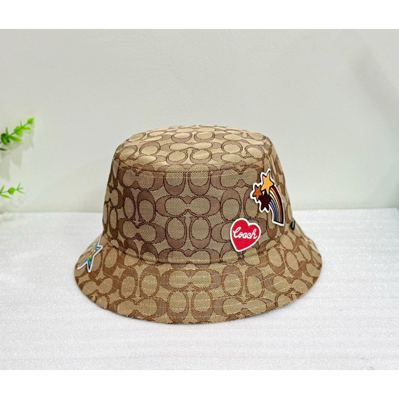 พร้อมส่ง รุ่น CX203 Signature Jacquard Bucket Hat With Sticker Patches พร้อมส่ง ขนาด M /L