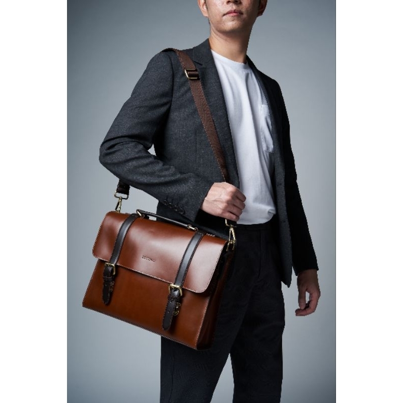 ZETTINO กระเป๋าหนังแท้ 14" Messenger Bag