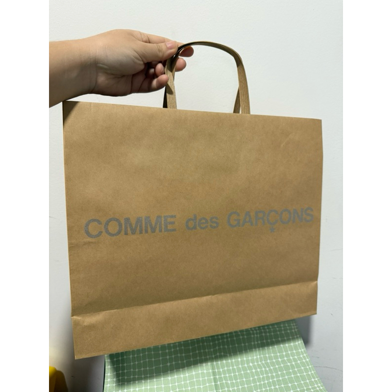 ถุงกระดาษ COMME des GARCONS ของแท้ 100%