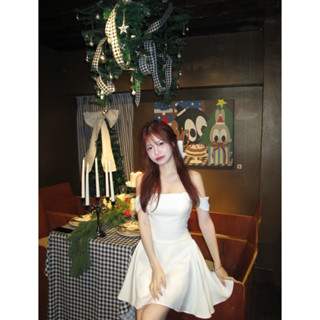 🌷Charlotte Dress - รวมทุกสี ขาว ดำ ครีม ชมพู แดง 🌷ชุดเดรสเกา…