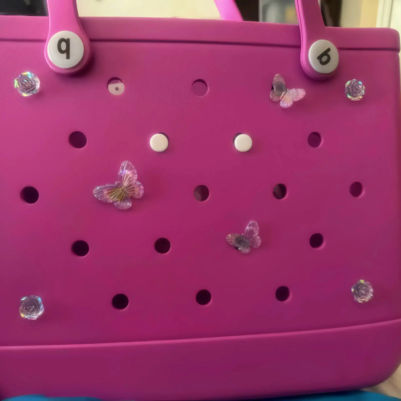 อุปกรณ์เสริมกระเป๋าชายหาด จี้ผีเสื้อและดอกไม้แบบถอดได้ DIY Beach Totes ตกแต่งสําหรับ Bogg กระเป๋าผู้หญิง เฉพาะตกแต่งกระเ - รูปที่ 4