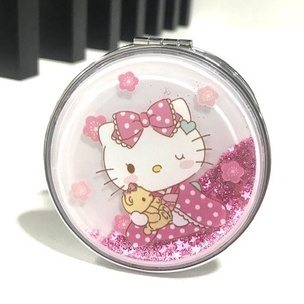 KITTY PINK E กระจกพับ สวยงาม กระจกพกพา ลาย KITTY สวยมาก มีกากเพชรเหลว และ ขยาย ขนาด 7 x 1.5 MNN
