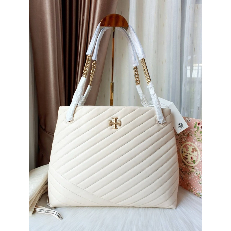 Tory Burch 157016 Kira Chevron Tote Bag (Lambskin)