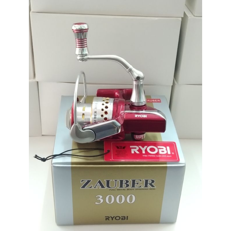 รอก RYOBI รุ่น ZAUBER RED 3000 (สีแดง)