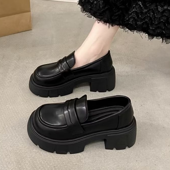 OhBlablaShoes  *NEW*  พร้อมส่ง รองเท้าคัชชู หุ้มส้น  (สูง6.5cm.)(sz.35-40) สีดำ