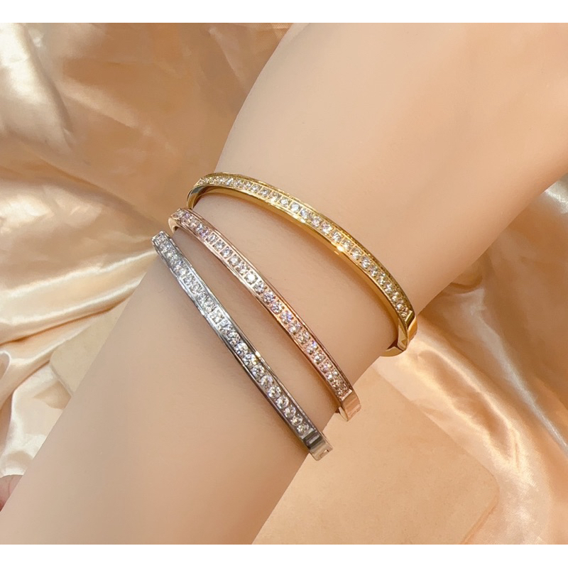 สำหลับข้อมือเล็ก กำไลหน้าบาง วงเล็ก 52mm เพชรครึ่งวงงานคิวบิด สแตนเลสแท้