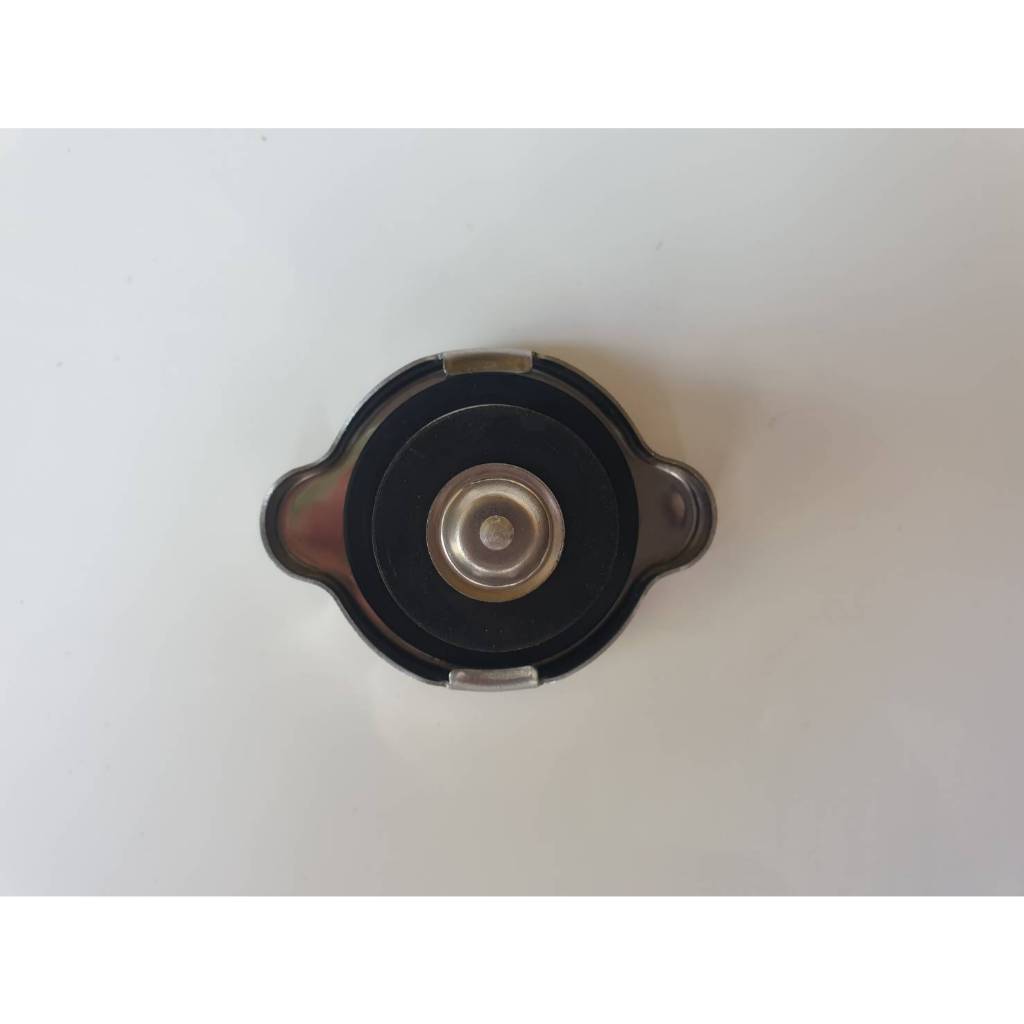 ฝาหม้อน้ำ NISSAN BIG-M TD25,TD27,FRONTIER,D22 แรงดัน0.9 ปอนด์ ของโรงงาน อันละ100บาท
