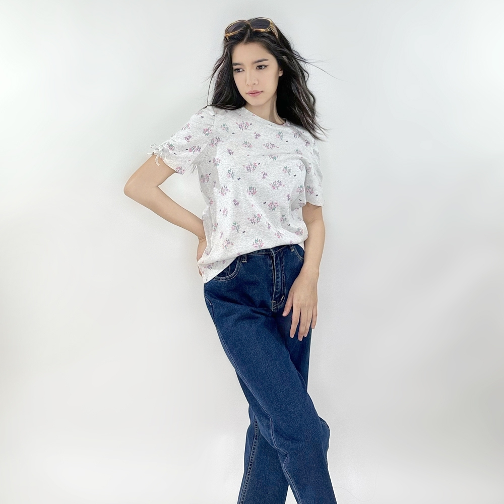Blue Corner เสื้อยืดแขนสั้น พิมพ์ลาย / Short Sleeve Print Tee (TOPDYED)