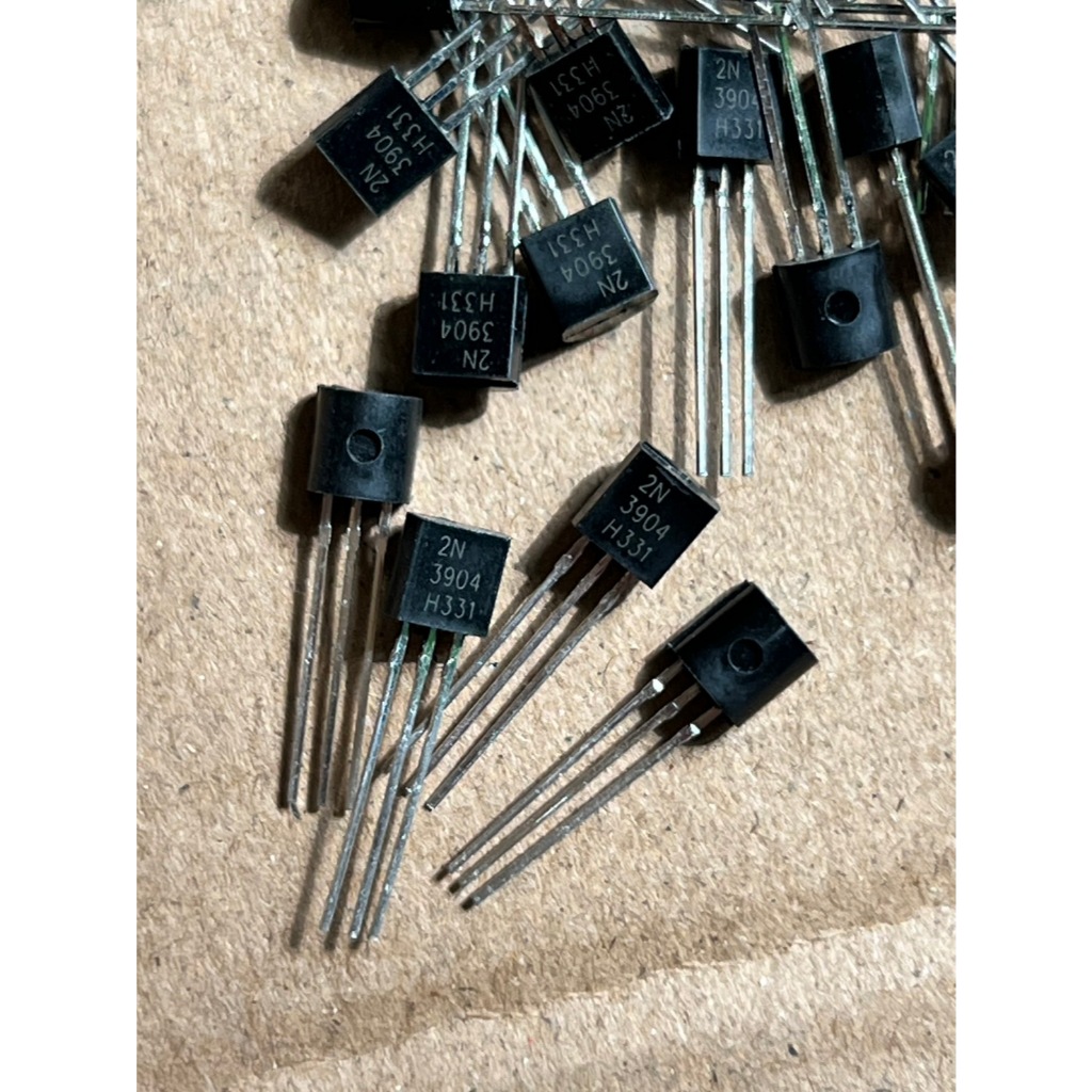 แพ็ค5ชิ้น  2N3904-AP. 2N3904 TO-92 / Ammopack. TO-92. Bulk. TO-92 พร้อมส่ง
