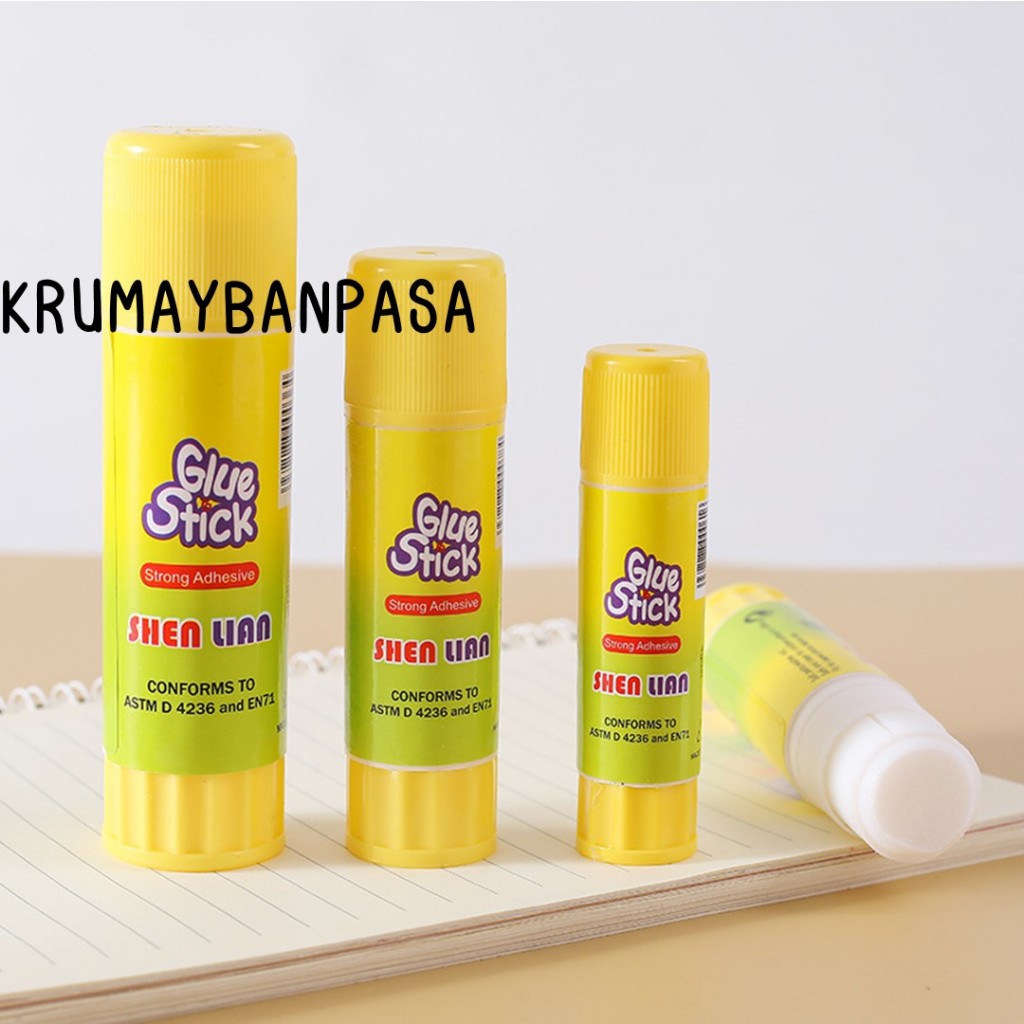 กาวแท่ง สีเหลือง มีให้เลือกหลายขนาด อุปกรณ์เครื่องเขียน สํานักงาน โรงเรียน ทาง่ายไม่เลอะ