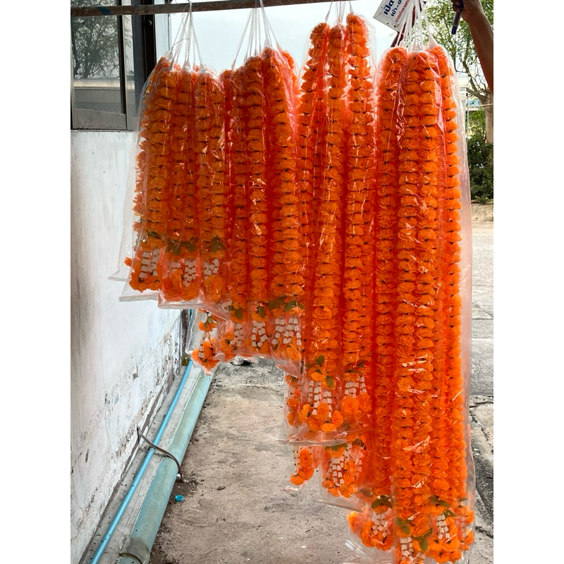 พวงมาลัยดาวเรือง พวงมาลัย2ชาย มาลัยดาวเรือง มาลัย พวงมาลัยไหว้ศาล ความยาวตลอดทั้งเส้น