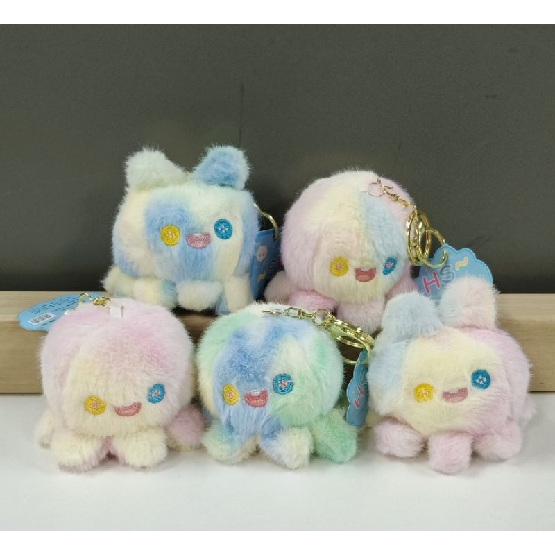 พวงกุญแจปลาหมึกสีรุ้งพลาสเทล ขนนุ่มน่ารัก มี 2 สีให้เลือกสะสม
