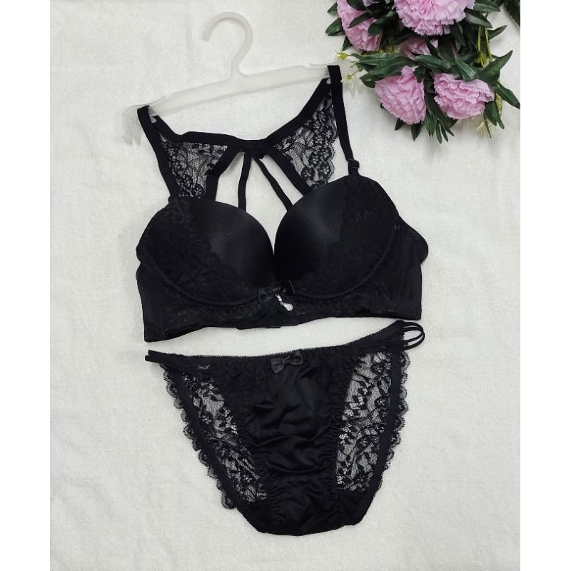 [bra set]ชุดชั้นในลูกไม้ บราดันทรงสายปรับได้ และกางเกงชั้นใน สำหรับผู้หญิง