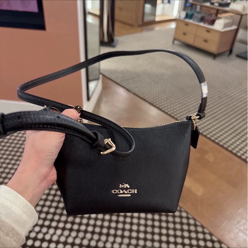 🎁🚚 🎁🚚 พร้อมส่งที่ไทย  Coach Zip Top Crossbody Bag ขนาด L7" x H5.25" x W3.25"  ใส่ promax ได้