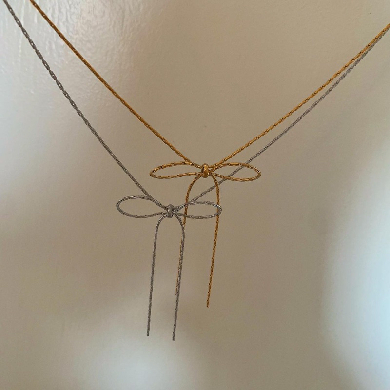 HER OBJECTIVE_HER ROSÉ BOW NECKLACE
