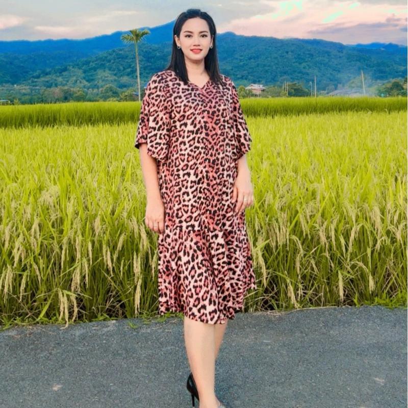 เดรสลายเสือ เนื้อผ้าใส่สบายเดรสยาว ขนาดฟรีไซส์Y08