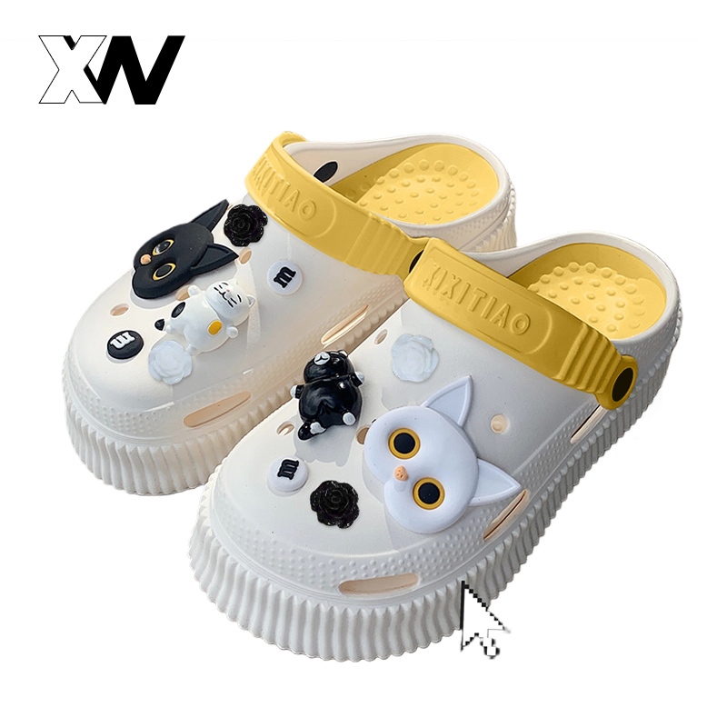 XWbrand สุดคุ้ม รองเท้าแตะหัวโต งานแฟชั่นน่ารักๆ ยางนิ่มสาวๆชอบ แถมฟรีตัวติดลายน้องแมวไปให้ในชุดด้วยเลย