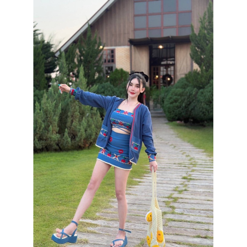 Phapassz - Set 3 ชิ้น สายเดี่ยวมีซิปหลัง เสื้อคลุมแขนยาวผ้าฝ้าย กระโปรงมีซับกางเกง แต่งลูกไม้โคเช ผ้ายืด ผ้านำเข้า Nicha