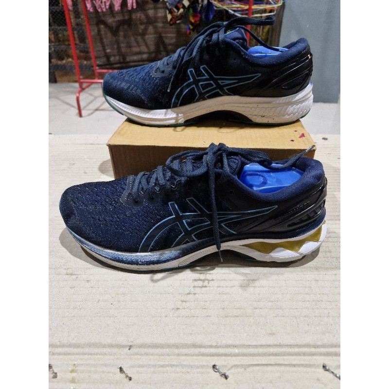 รองเท้ามือสอง asics gel kayano27 ไซด์ 42.5/270