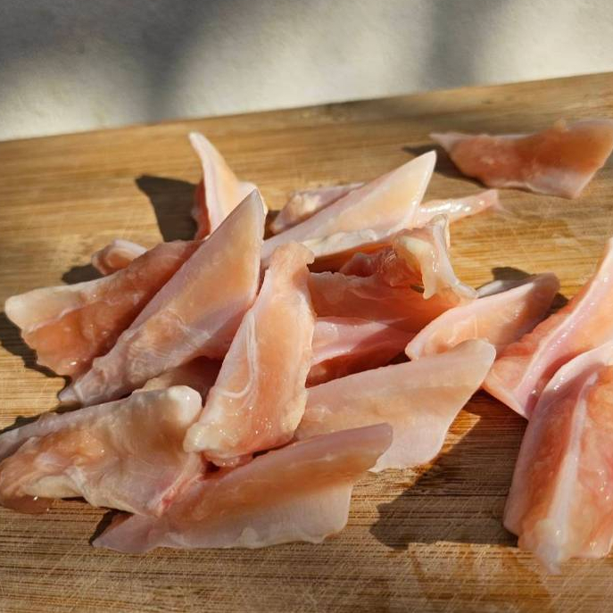 อาหารบาร์ฟ (barf)​/กระดูกอ่อน​ไก่