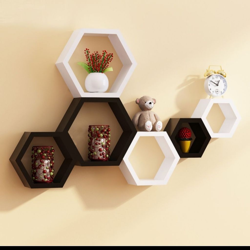 ชั้นวางของติดผนัง ชั้นวางของติดผนัง หกเหลี่ยม (Hand made) ทำจากไม้ MDF หนา 15 ม.ม. สวยงาม แข็งแรง ติดตั้งง่าย