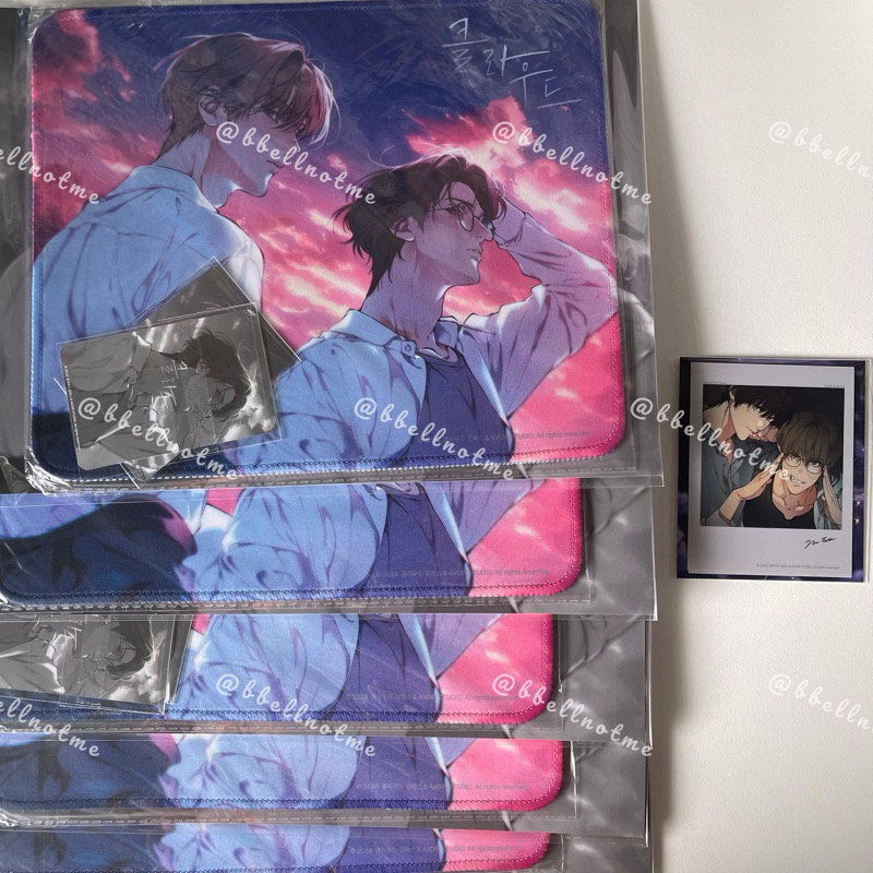 Lost in the cloud (Official W) : สแตนดี้, โพลารอยด์, แผ่นรองเม้าส์