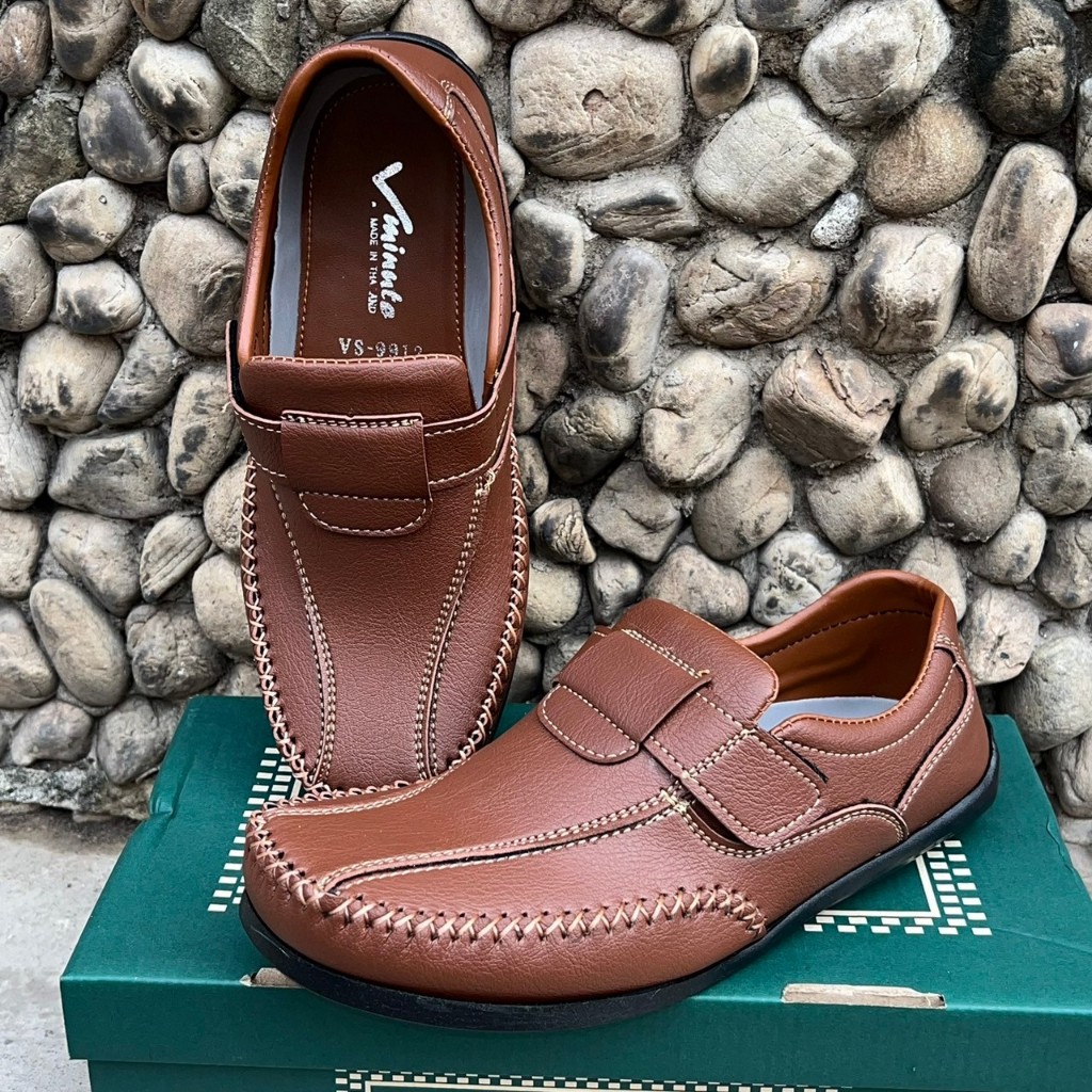 รองเท้าหนังมันเงา งานเย็บ ยี่ห้อ V.minute วีมินิท รุ่น 9912 สี ดำ,ตาล,แทน ไซส์ 39-44 รองเท้า Handmade