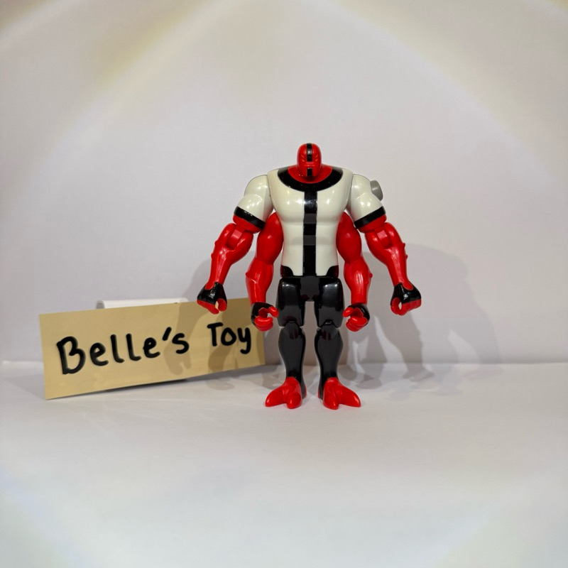 Fourarms Ben 10 : ของเล่น BEN 10 Classic