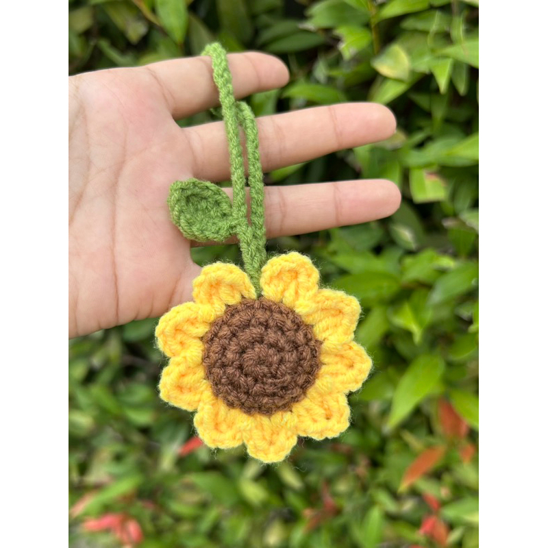 ทานตะวัน:เดซี่ ห้อยกระเป๋าไหมพรม 🌻