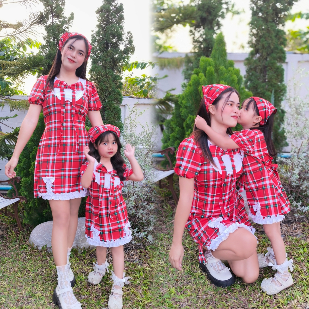 ชุดครอบครัวพ่อแม่ลูก คริสมาสต์ ลายสก๊อตสุดน่ารัก สีแดงเข้าแล้วค้า By Deeninekids