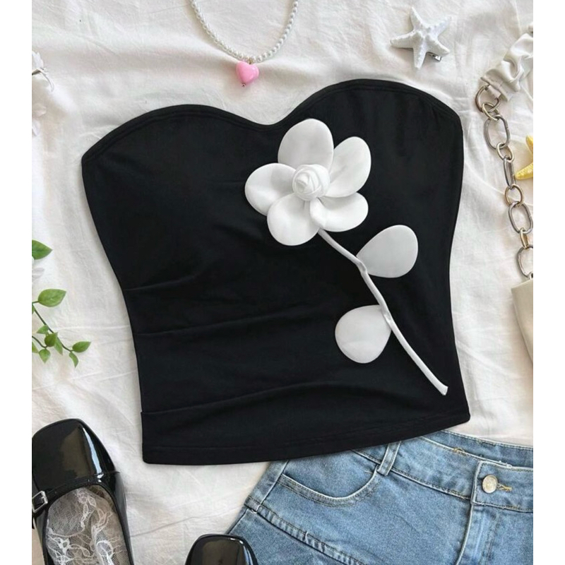 เสื้อเกาะอก ท็อป จับจีบ เกาะอกแฟชั่น ปักดอกไม้3D สำหรับผู้หญิง ใส่ในช่วงร้อน