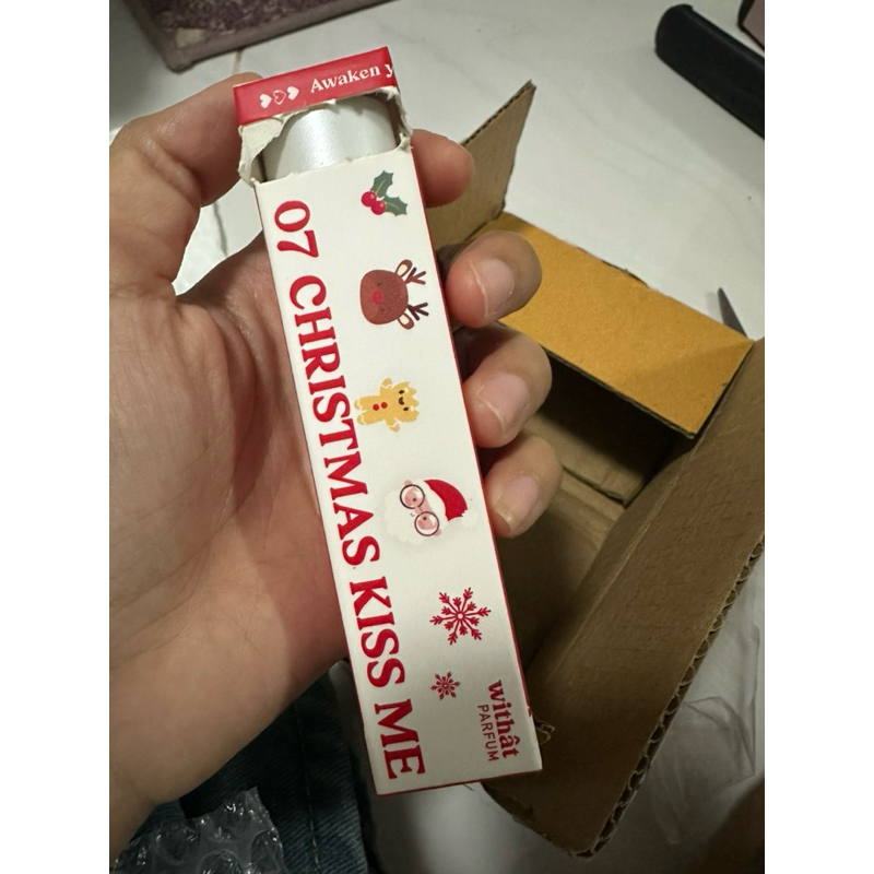 น้ำหอม withat กลิ่นลิมิเต็ด Christmas kiss me