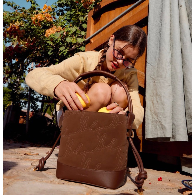 New Atreasurebox All day สี Mocha mousse พร้อมส่ง❣️