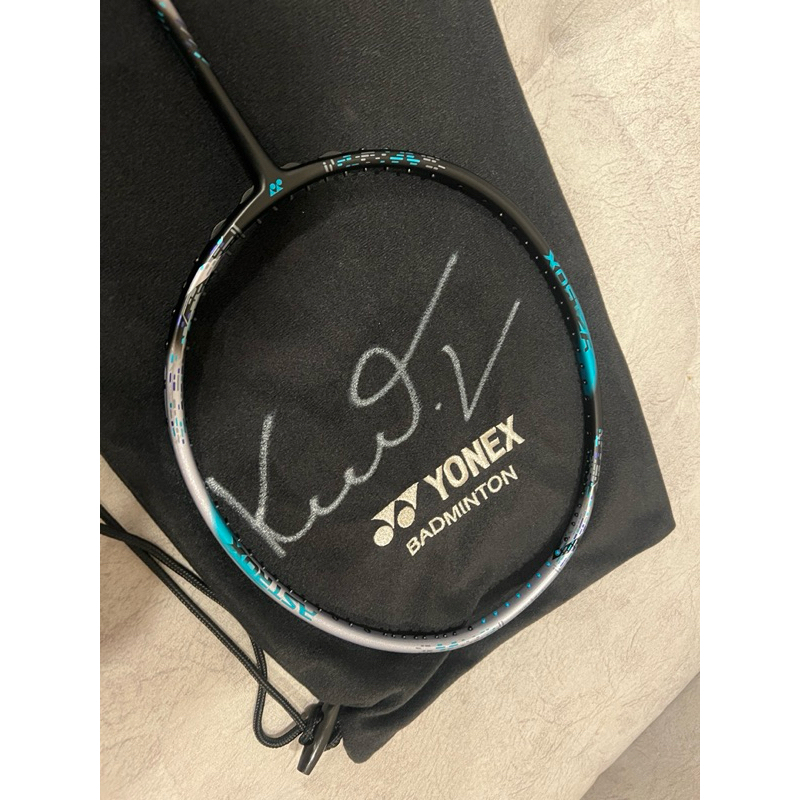 JP code 🇯🇵 Yonex Astrox 88D Pro Gen3 (4UG5) พร้อมลายเซนต์วิว กุลวุฒิ