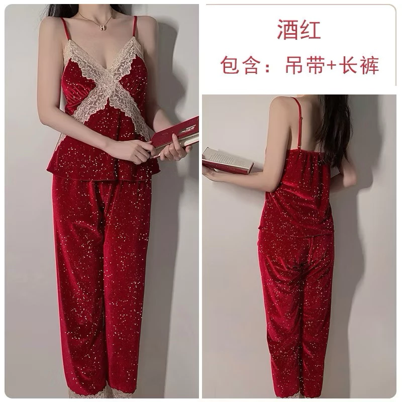 ซื้อ1ได้ถึง3 ชุดนอนนางสาวหวานสีเงิน ชุดนอน เสื้อคลุมกำมะหยี่ ชุดอยู่บ้าน ชุดนอนสวย สีแดง สีดำ วิบวับ ชุดนอนไม่ได้นอน thumbnail 3