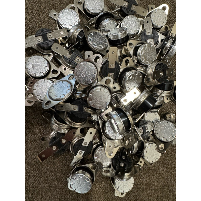 Thermostat  KSD301 250V 10A 65C