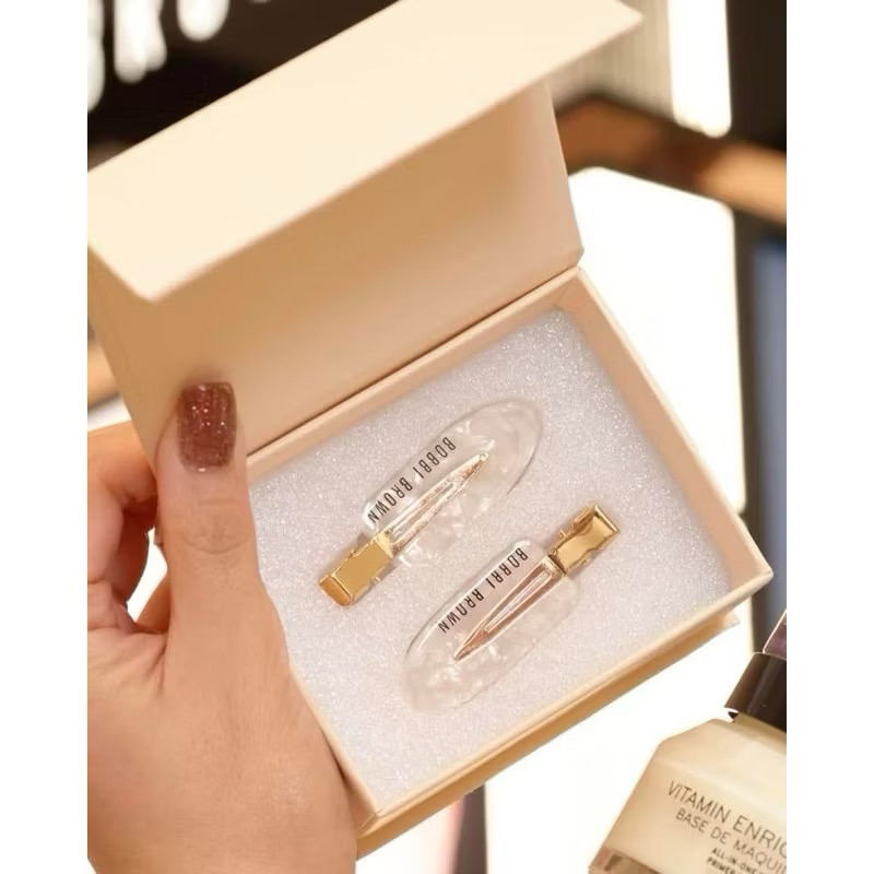 กิ๊บติดผม Bobbi brown พร้อมกล่อง