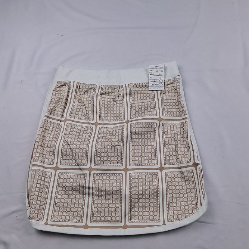 X874 กระโปรงกีฬา กระโปรงแฟชั่น กระโปรงสั้น [มือสอง] รายละเอียดตามรูปนะคะ