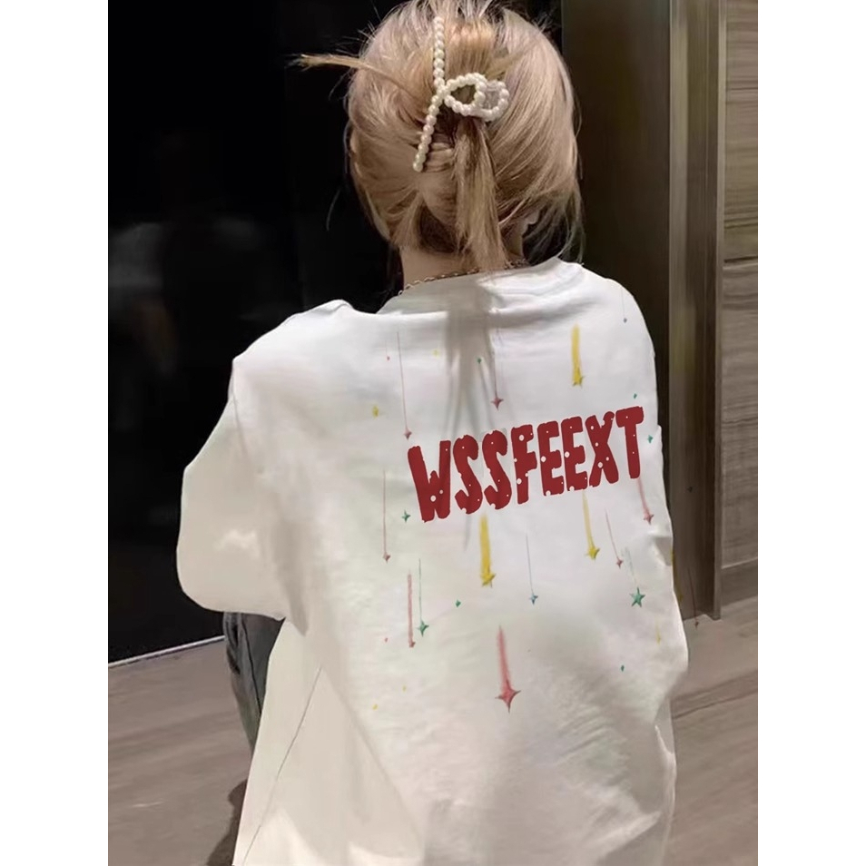 เสื้อยืดแขนสั้นสีขาวคอตตอนบริสุทธิ์สไตล์อเมริกันสำหรับผู้หญิงในช่วงฤดูร้อนปี 2026 ดีไซน์เฉพาะตัว เสื้อยืดคู่รักแขนสั้น