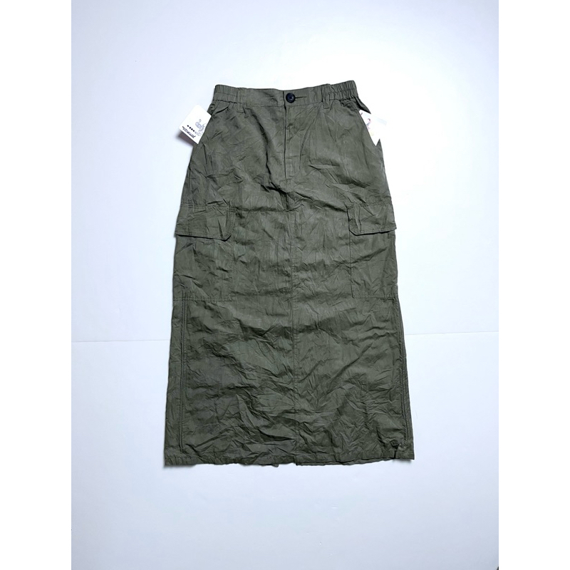 กระโปรงผู้หญิง GU Cargo