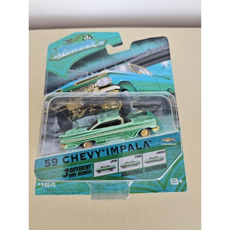 (1:64)Maisto 59 Chevy Impala