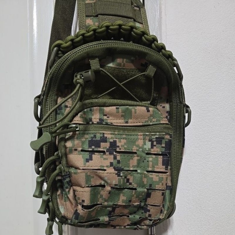 🎒กระเป๋าเป้สะพายหลังแนวยุทธวิธี 8"×9" กระเป๋าสะพายคาดอก EDC กันน้ำ ผ้าอ๊อกฟอร์ดทนทานกันน้ำ จุของได้เ