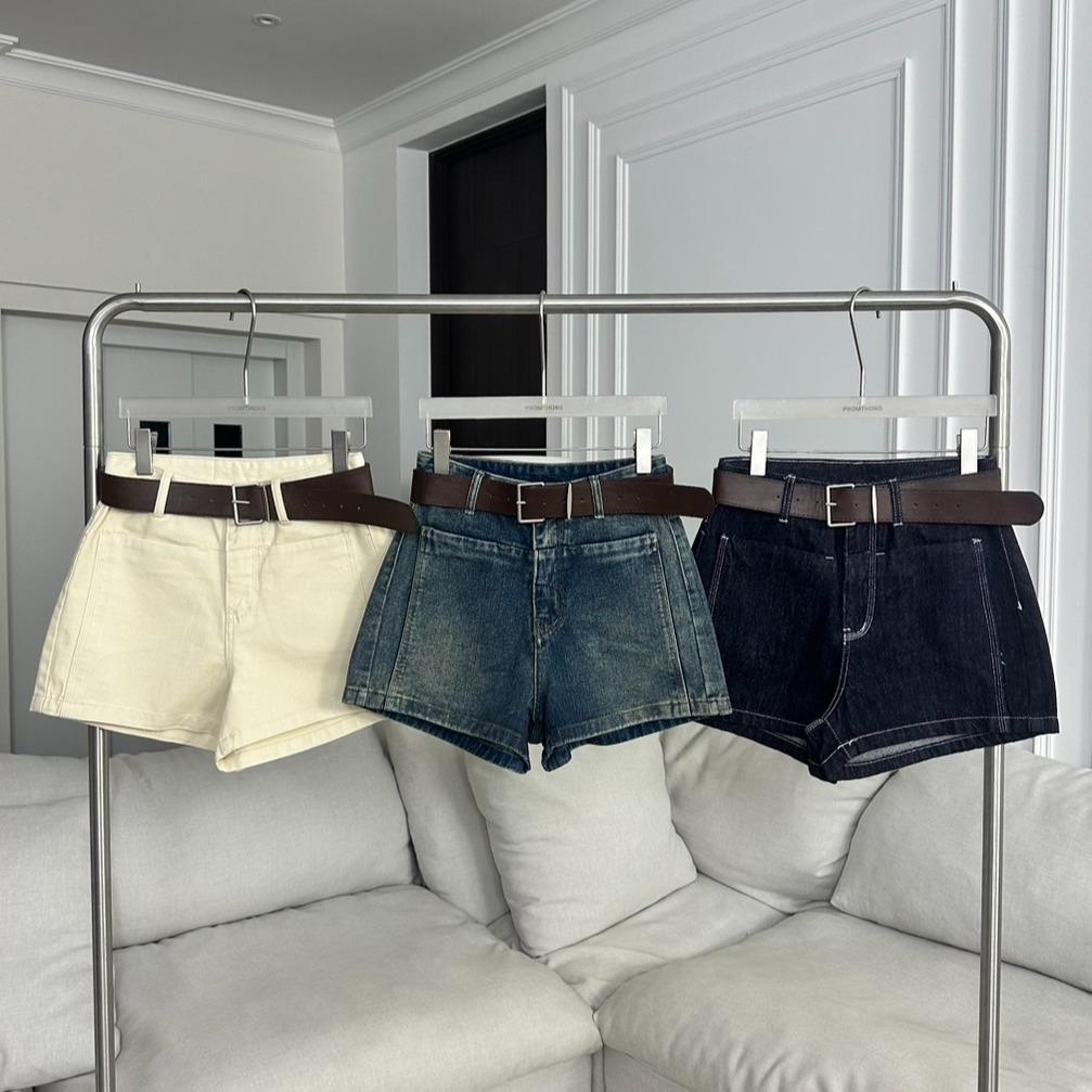 PTJ32171 เกงเกงขาสั้นปักกระเป๋าหลังPT แต่งเข็มขัด PROMTHONG