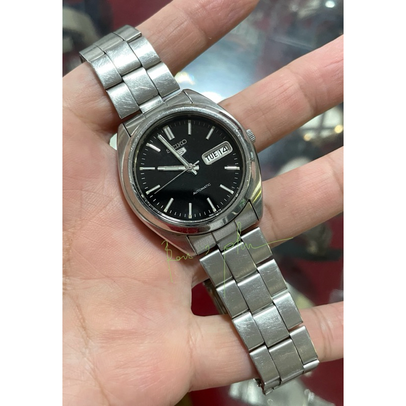 Rare vintage Seiko 5 Automatic with black dial (ref. 7s26)