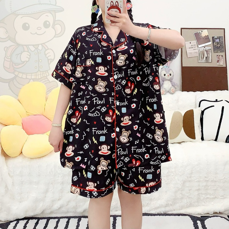 p999 👗ชุดนอนไหมอิตาลี บิ๊กไซส์ แขนสั้นขาสั้นลายการ์ตูน ผ้าบางเบาใส่สบาย