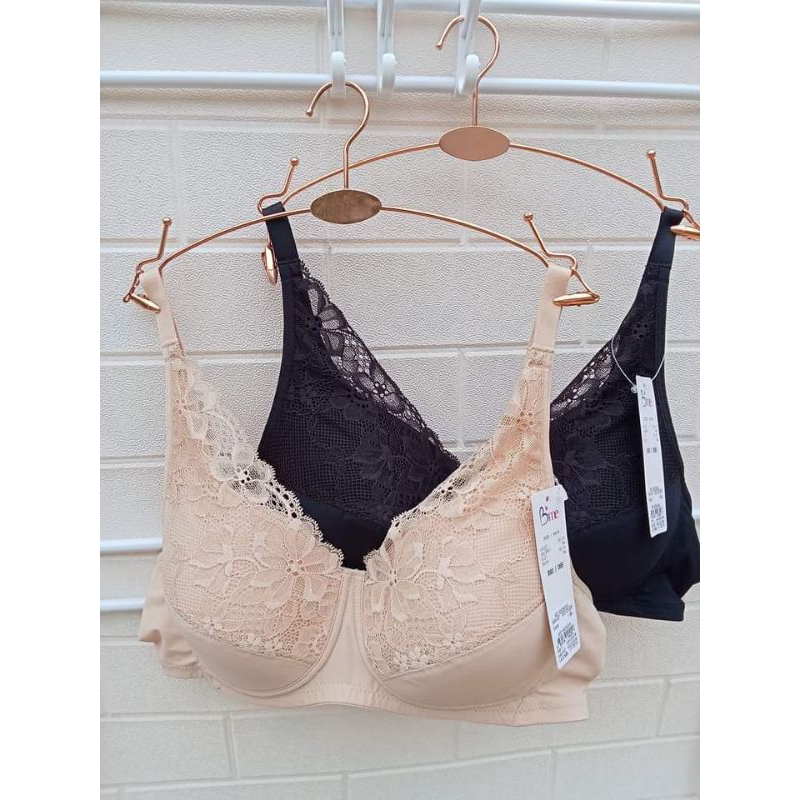 Bmeวาโก้ รุ่นME1880 ไม่มีโครงฟองบาง เก็บเต็มเต้ามี 3 ตะขอเก็บเนื้อด้านข้างได้ดี