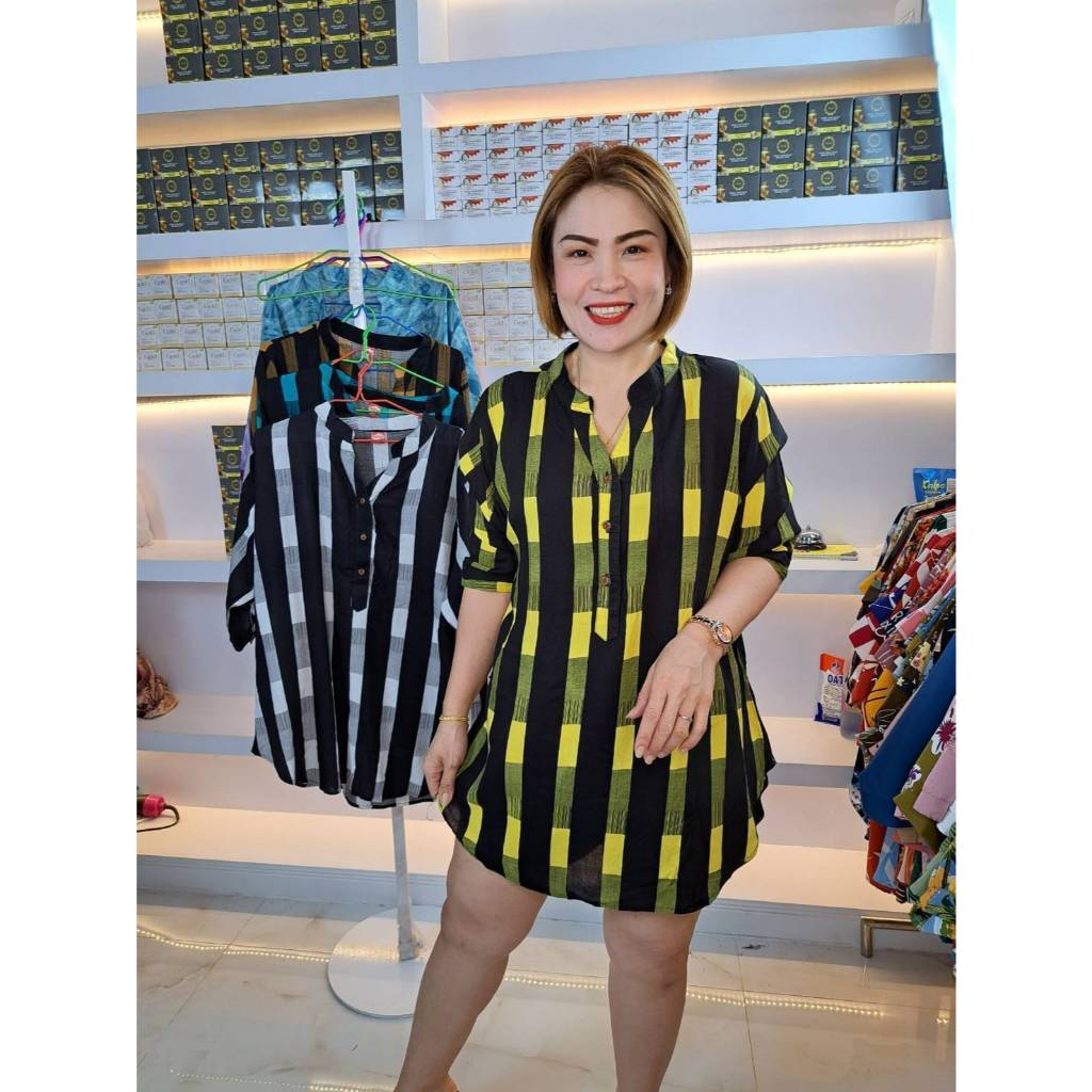 //เสื้อสาวอวบ//ช153//คอจีนสกอตผ้าไหมสปัน ฟรีไซส์38-46นิ้ว ยาว31นิ้ว หน้าผ้า46นิ้วราคา199บาท ราคา ถูกที่สุด ดีลบีเคเค แกลเลอรีภาพที่ 2